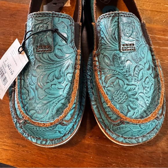 Ariat Blue and Brown Western Floral Loafers Sz 6 - Picture 4 of 12